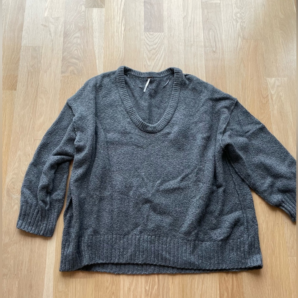 Free people slouchy grey sweater size Large